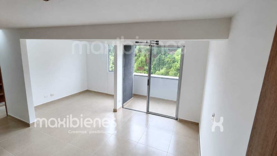 Apartamento de 2 alcobas en arriendo en Bucaros, Bello, 50 m² · foto 2 de 16