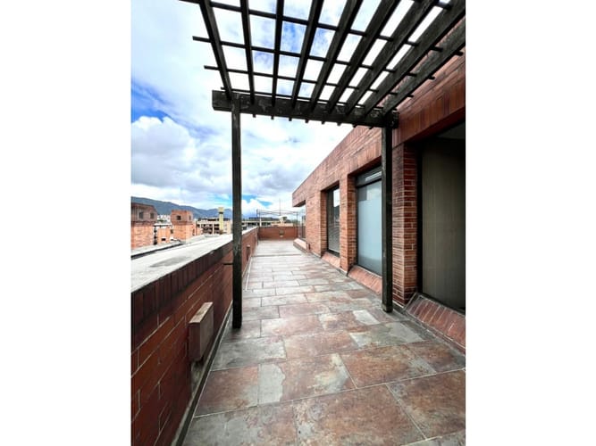 Apartamento de 5 alcobas en venta en Santa Barbara, Bogotá, 384 m² · foto 2 de 24