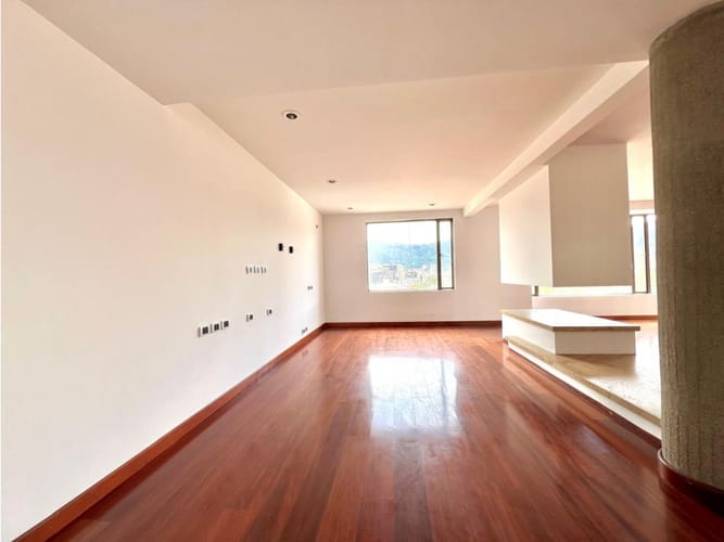 Apartamento de 5 alcobas en venta en Santa Barbara, Bogotá, 384 m² · foto 8 de 24