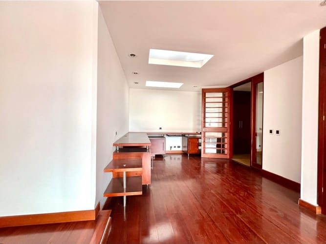 Apartamento de 5 alcobas en venta en Santa Barbara, Bogotá, 384 m² · foto 9 de 24
