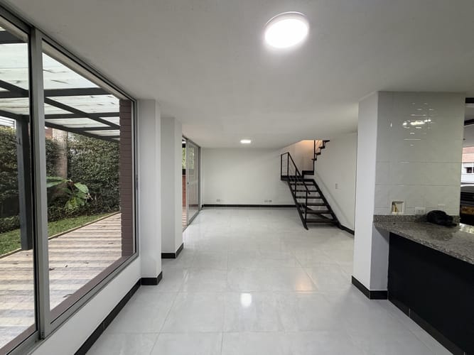 Casa de 4 alcobas en arriendo en La Chinca, La Estrella, 170 m² · foto 6 de 24