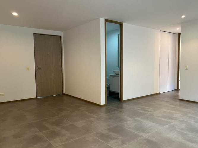 Apartamento de 2 alcobas en venta en Loma Del Chocho, Envigado, 77 m² · foto 11 de 19