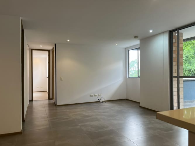 Apartamento de 2 alcobas en venta en Loma Del Chocho, Envigado, 77 m² · foto 8 de 19