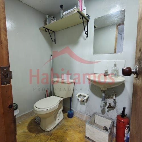 Casa de 9 alcobas en venta en Belén Rincón, Medellín, 257 m² · foto 9 de 18