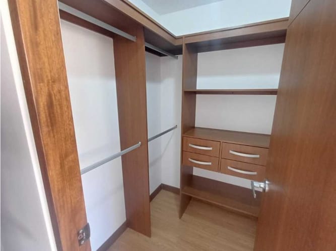 Apartamento de 3 alcobas en arriendo en Cumbres, Envigado, 95 m² · foto 16 de 18