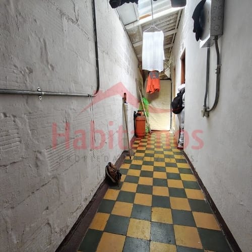 Casa de 9 alcobas en venta en Belén Rincón, Medellín, 257 m² · foto 12 de 18