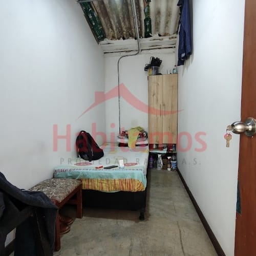 Casa de 9 alcobas en venta en Belén Rincón, Medellín, 257 m² · foto 15 de 18
