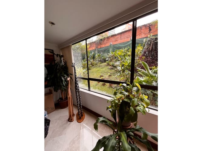 Apartamento de 3 alcobas en venta en Vizcaya, Medellín, 188 m² · foto 4 de 24