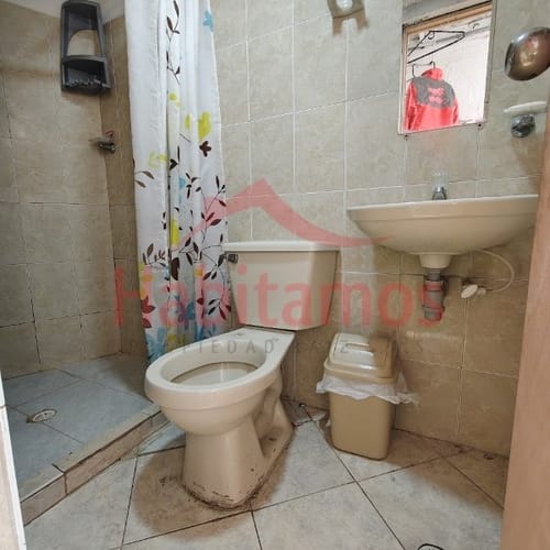 Casa de 9 alcobas en venta en Belén Rincón, Medellín, 257 m² · foto 17 de 18