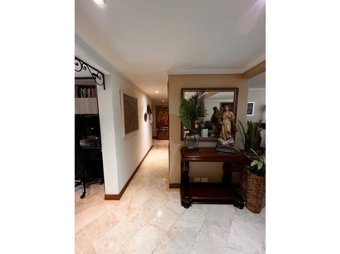 Apartamento de 3 alcobas en venta en Vizcaya, Medellín, 188 m² · foto 6 de 24