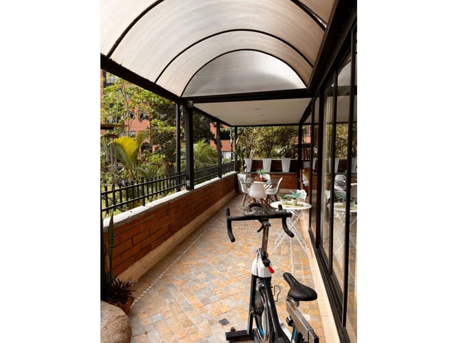 Apartamento de 3 alcobas en venta en Vizcaya, Medellín, 188 m² · foto 10 de 24
