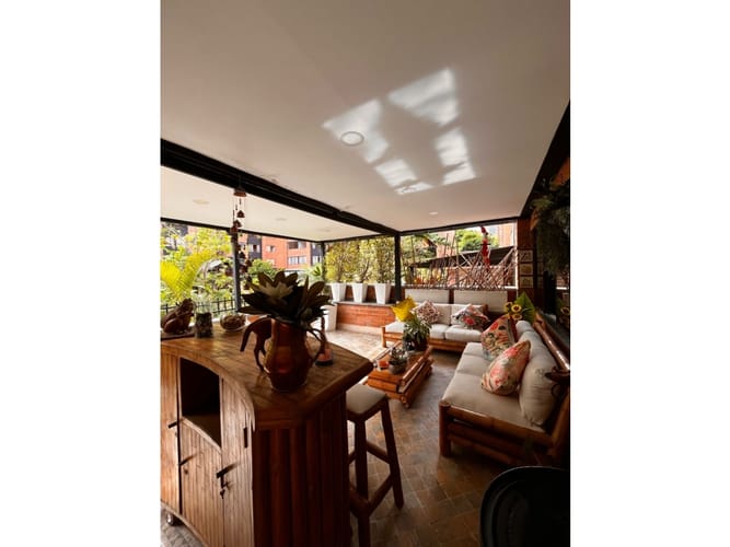 Apartamento de 3 alcobas en venta en Vizcaya, Medellín, 188 m² · foto 13 de 24