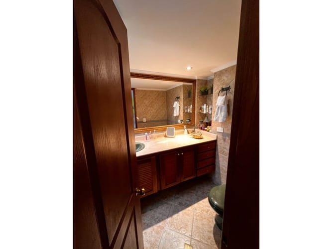 Apartamento de 3 alcobas en venta en Vizcaya, Medellín, 188 m² · foto 22 de 24