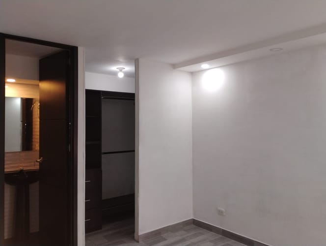 Apartamento de 3 alcobas en venta en La Prosperidad, Madrid, 63 m² · foto 14 de 24