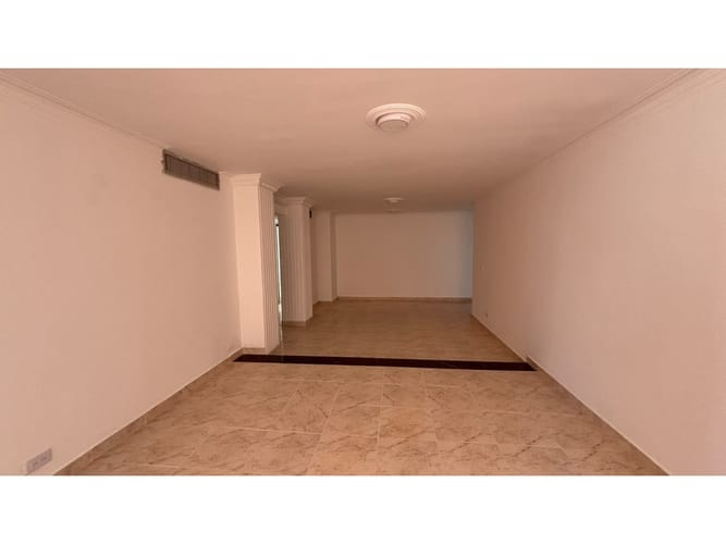 Apartamento de 3 alcobas en venta en Altos De Riomar, Barranquilla, 125 m² · foto 2 de 5