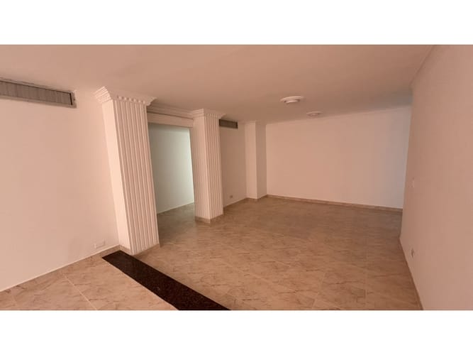 Apartamento de 3 alcobas en venta en Altos De Riomar, Barranquilla, 125 m² · foto 3 de 5
