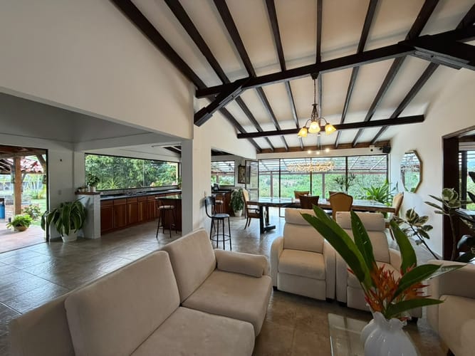 Casa de 6 alcobas en arriendo en Morelia, Pereira · foto 9 de 20