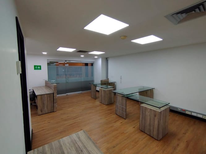 Oficina en arriendo en El Poblado, Medellín, 65 m² · foto 12 de 15