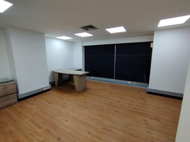 Oficina en arriendo en El Poblado, Medellín, 65 m² · foto 11 de 15