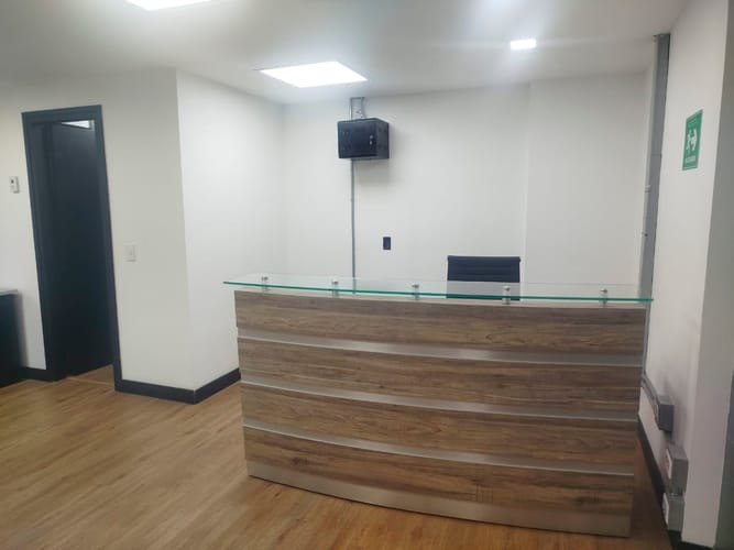 Oficina en arriendo en El Poblado, Medellín, 65 m² · foto 6 de 15