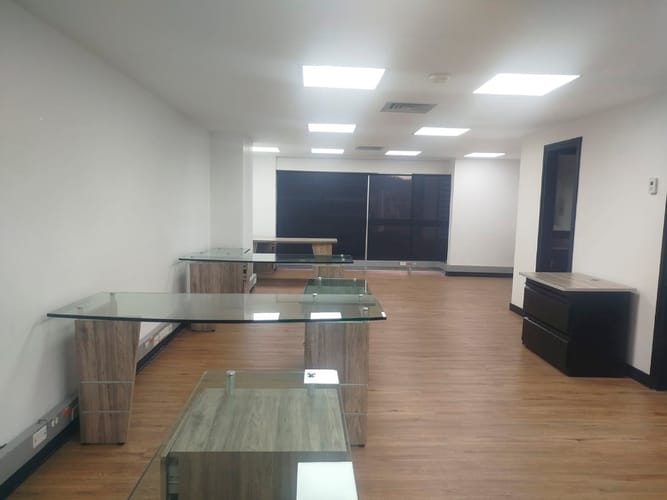 Oficina en arriendo en El Poblado, Medellín, 65 m² · foto 9 de 15