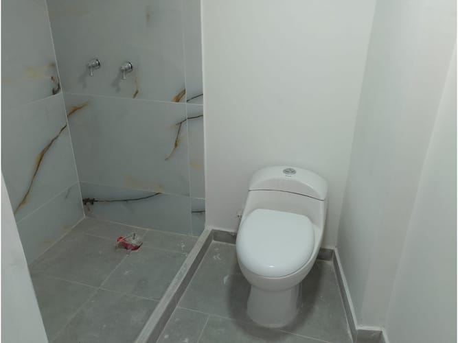 Apartamento de 3 alcobas en venta en Boston, Medellín, 80 m² · foto 2 de 12