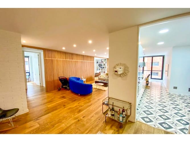 Apartamento de 2 alcobas en arriendo en El Refugio, Bogotá, 169 m² · foto 3 de 13