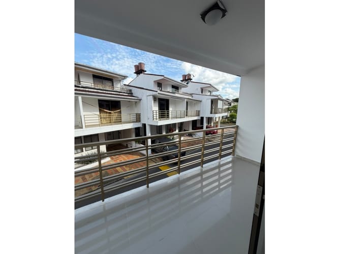 Casa de 3 alcobas en venta en Cr Sindamanoi Et Ii, Villavicencio, 160 m² · foto 3 de 24