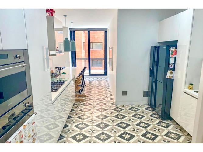 Apartamento de 2 alcobas en arriendo en El Refugio, Bogotá, 169 m² · foto 7 de 13