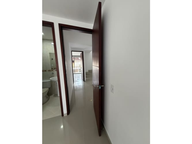 Casa de 3 alcobas en venta en Cr Sindamanoi Et Ii, Villavicencio, 160 m² · foto 10 de 24