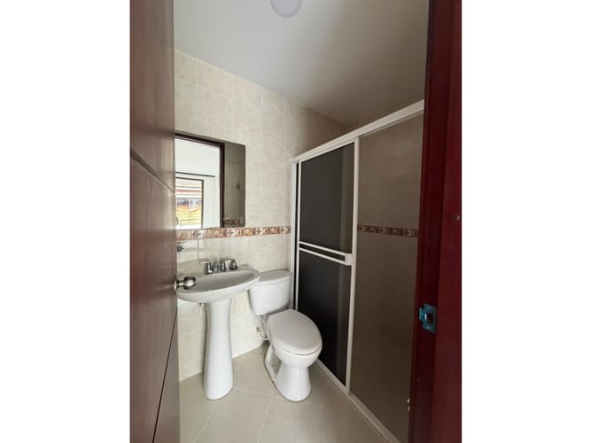 Casa de 3 alcobas en venta en Cr Sindamanoi Et Ii, Villavicencio, 160 m² · foto 16 de 24