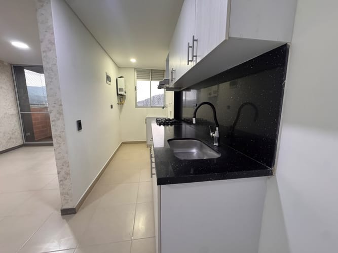 Apartamento de 3 alcobas en arriendo en La Ferreira, La Estrella, 64 m² · foto 3 de 13