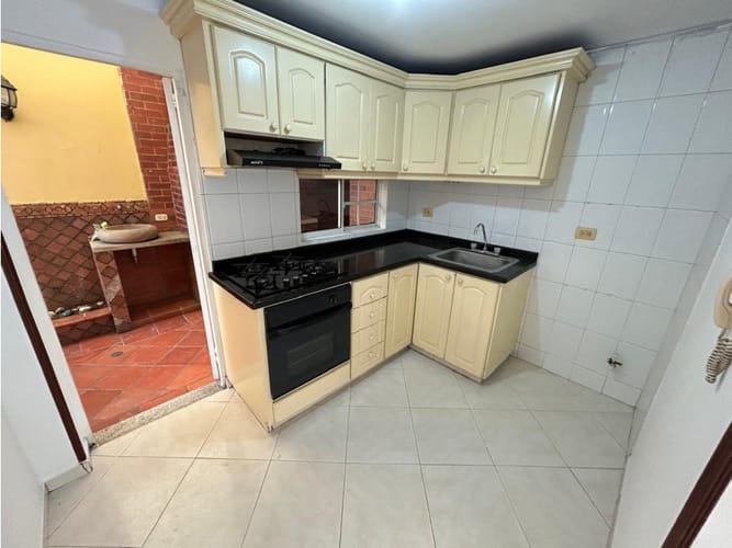 Casa de 6 alcobas en arriendo en Anillo Vial, Floridablanca, 205 m² · foto 7 de 24