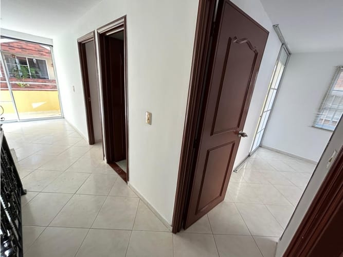 Casa de 6 alcobas en arriendo en Anillo Vial, Floridablanca, 205 m² · foto 13 de 24
