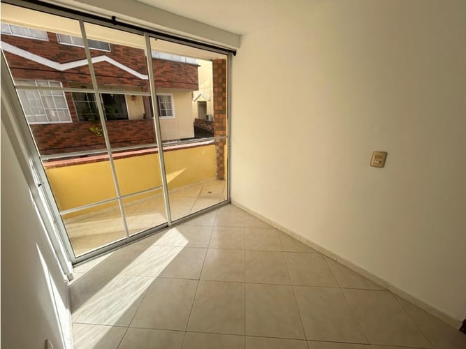 Casa de 6 alcobas en arriendo en Anillo Vial, Floridablanca, 205 m² · foto 16 de 24