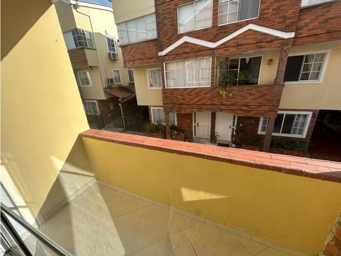 Casa de 6 alcobas en arriendo en Anillo Vial, Floridablanca, 205 m² · foto 17 de 24
