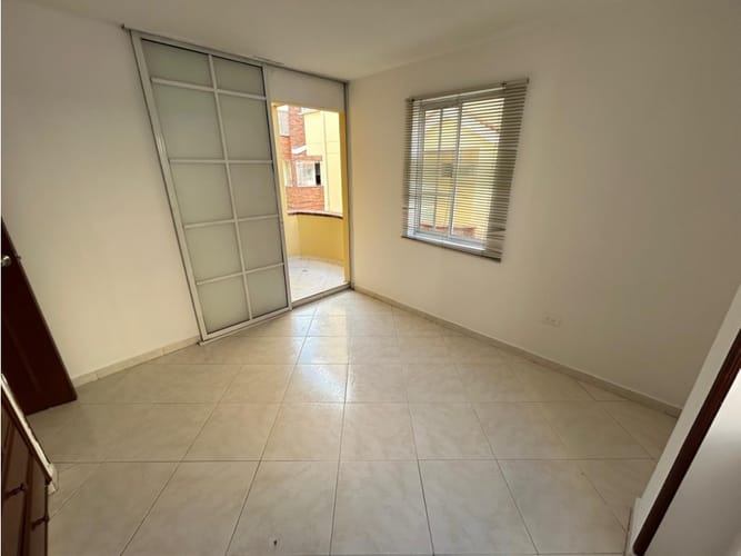 Casa de 6 alcobas en arriendo en Anillo Vial, Floridablanca, 205 m² · foto 19 de 24