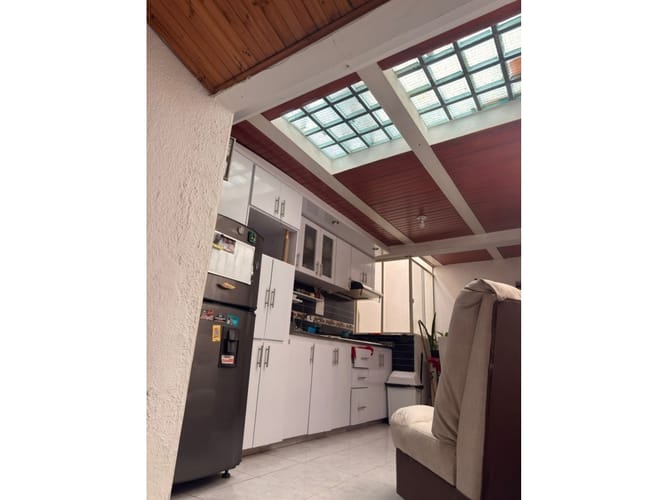 Casa de 6 alcobas en venta en Villas De Granada, Bogotá, 152 m² · foto 2 de 18