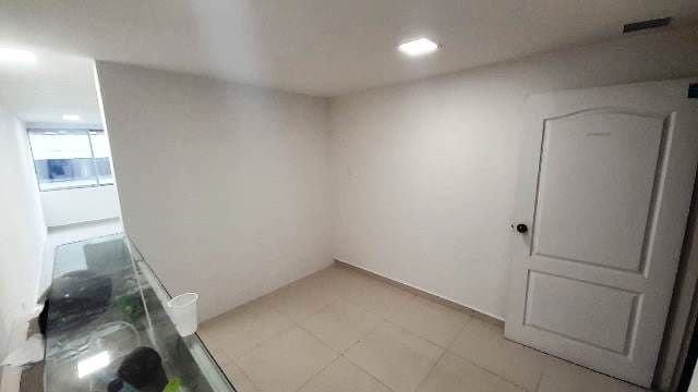 Consultorio en venta en Santa Monica, Cali, 31 m² · foto 13 de 15