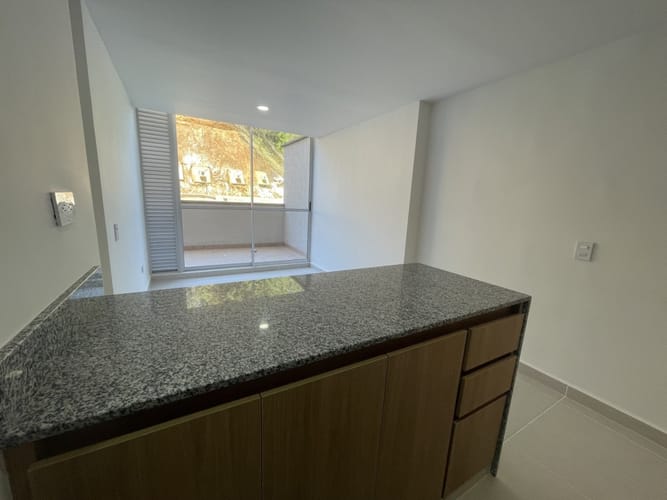 Apartamento de 3 alcobas en arriendo en Cuatro Esquinas, Rionegro, 76 m² · foto 4 de 14