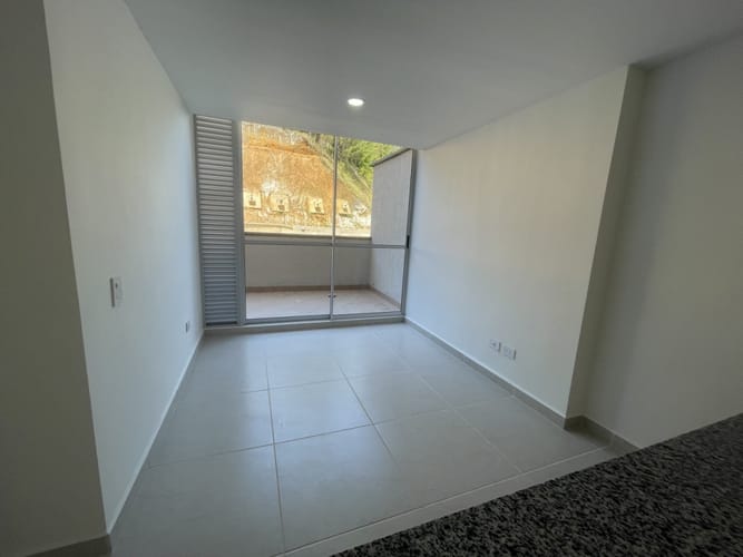 Apartamento de 3 alcobas en arriendo en Cuatro Esquinas, Rionegro, 76 m² · foto 5 de 14
