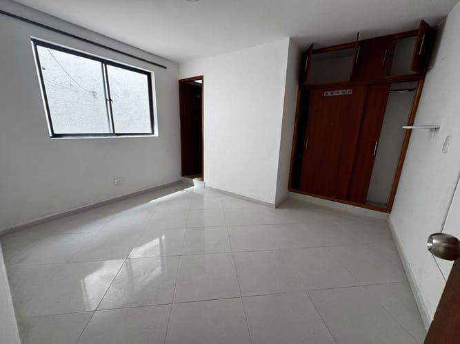 Casa de 5 alcobas en arriendo en Granada, Medellín, 200 m² · foto 10 de 24