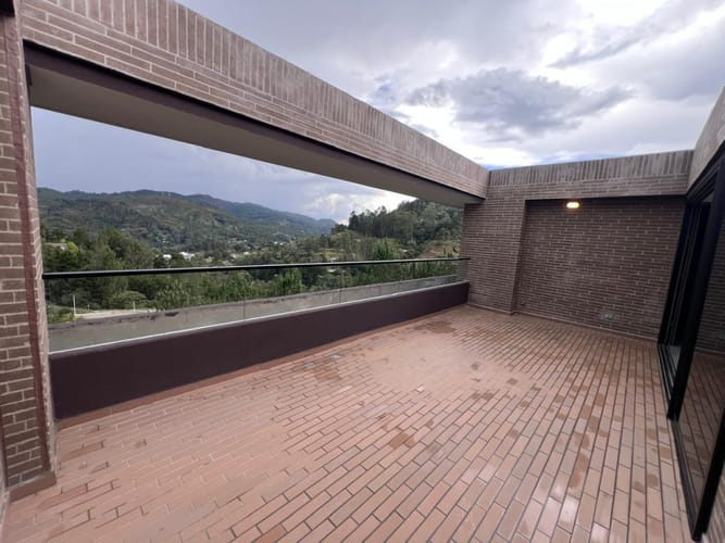 Apartamento de 2 alcobas en arriendo en Santa Elena, El Retiro, 158 m² · foto 20 de 21