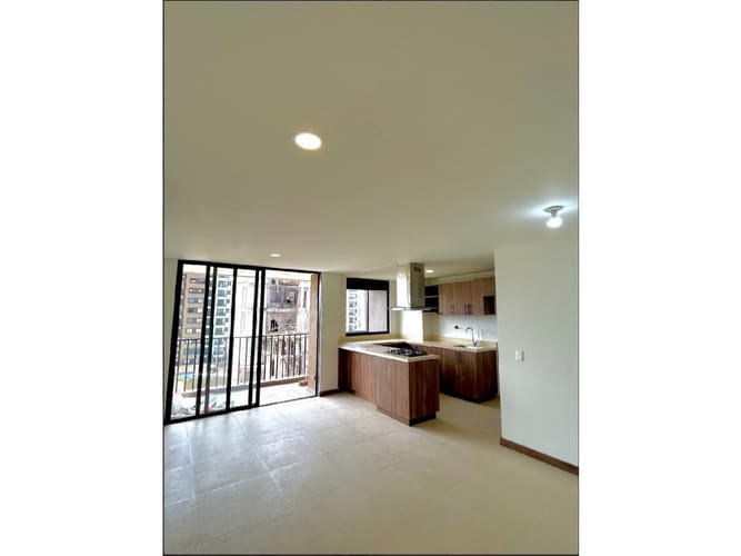 Apartamento de 3 alcobas en venta en Loma De Los Bernal, Rionegro, 84 m² · foto 3 de 14