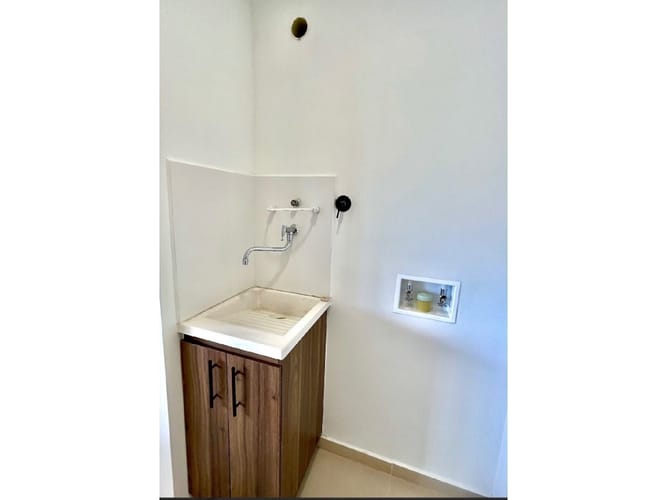 Apartamento de 3 alcobas en venta en Loma De Los Bernal, Rionegro, 84 m² · foto 6 de 14