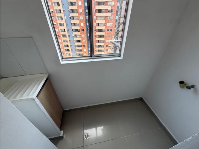 Apartamento de 3 alcobas en arriendo en San German, Medellín, 85 m² · foto 3 de 15
