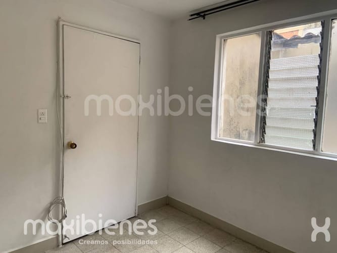 Apartamento de 7 alcobas en arriendo en Laureles, Medellín, 185 m² · foto 2 de 24