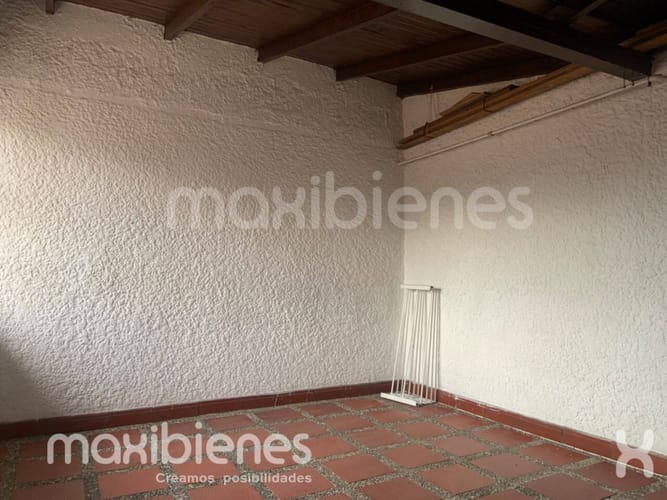 Apartamento de 7 alcobas en arriendo en Laureles, Medellín, 185 m² · foto 10 de 24
