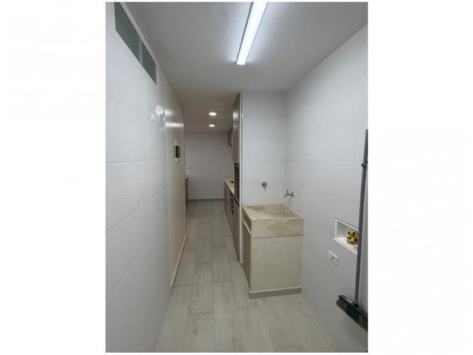 Apartamento de 3 alcobas en venta en Cristo Rey, Medellín, 86 m² · foto 10 de 18