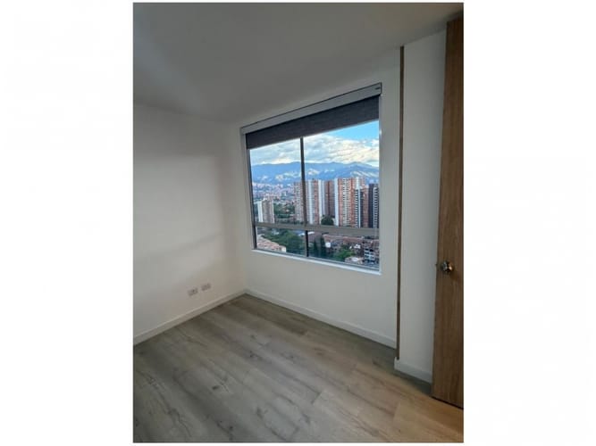 Apartamento de 3 alcobas en venta en Cristo Rey, Medellín, 86 m² · foto 13 de 18